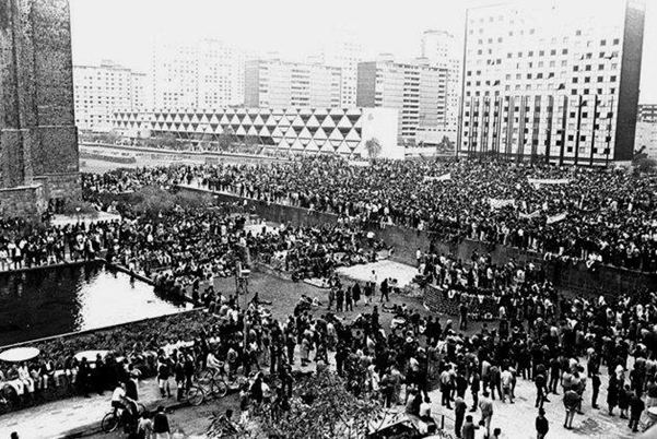 1968: A imaginação toma o poder
