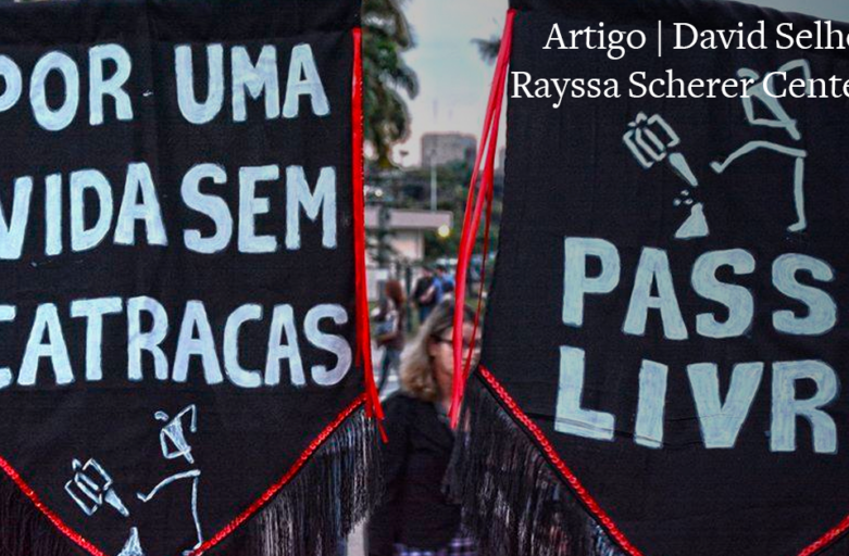 Estandartes em defesa da tarifa zero e do Passe Livre